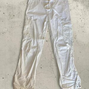 American Eagle Y2K Low Rise Roll Up White Cargo Pants NWT Size 8 Adjustable